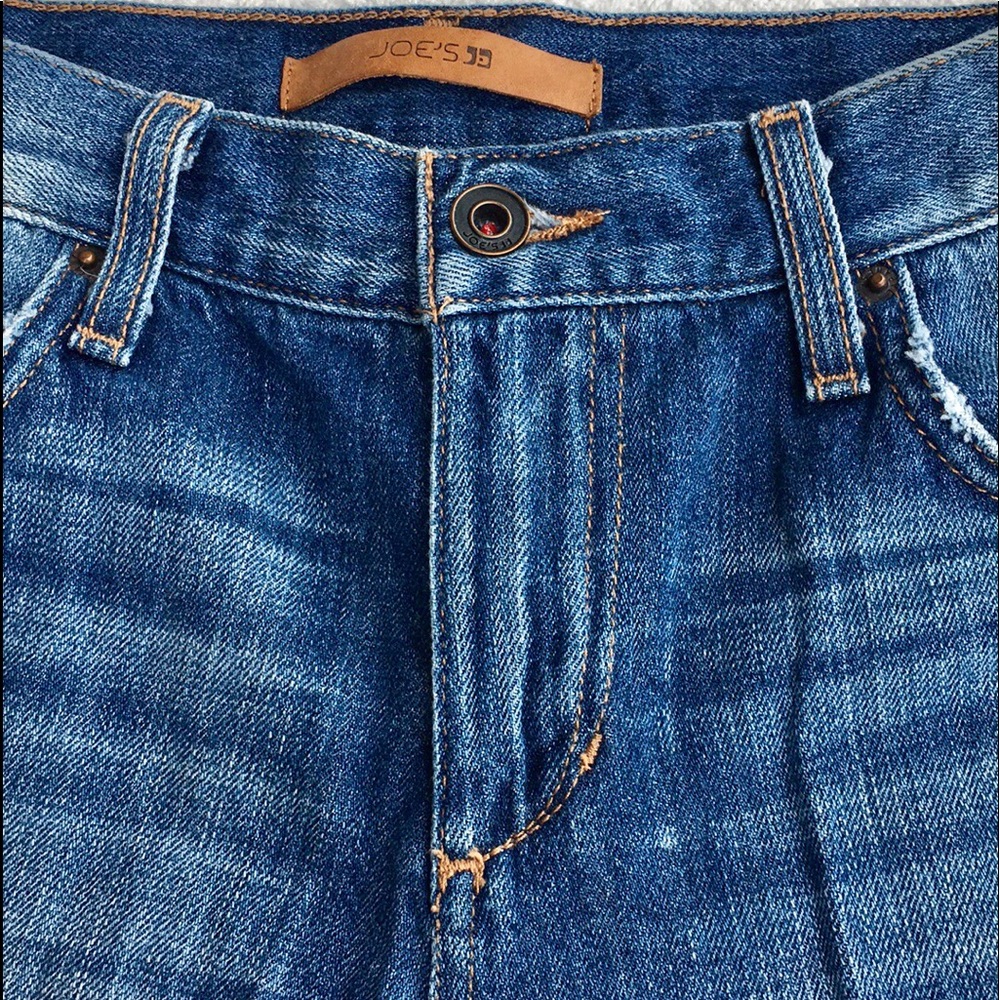 JOE’S DENIM JEAN SHORTS SLIGHTLY DISTRESSED - Picture 6 of 15